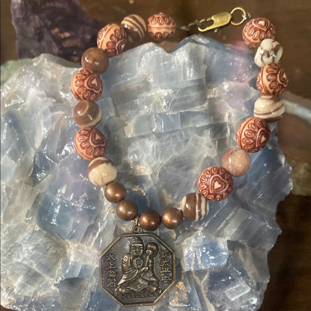 Brown and Gold Beaded Bracelet with Ornate Pendant